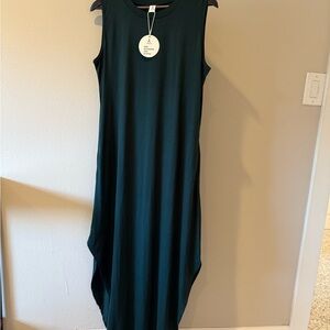Elegant Green Sleeveless Dress